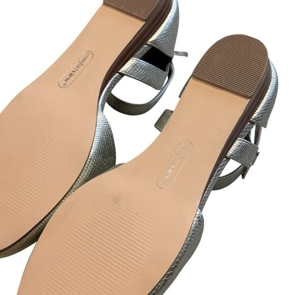 Comfortview The Paris Flat Gold Size 8 - Picture 15 of 15